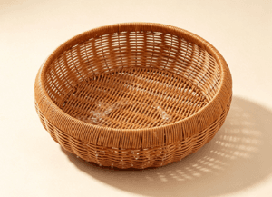 Oval rattan tray